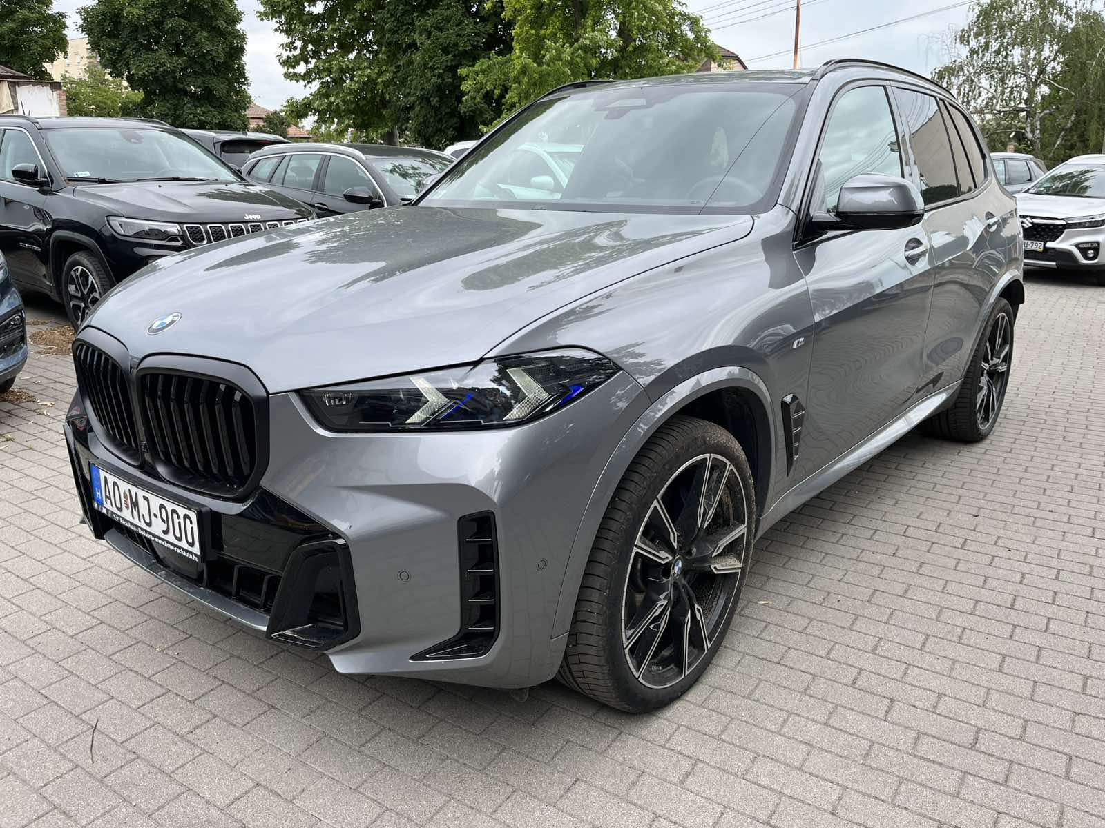 Prémium üzleti SUV tartós bérletre